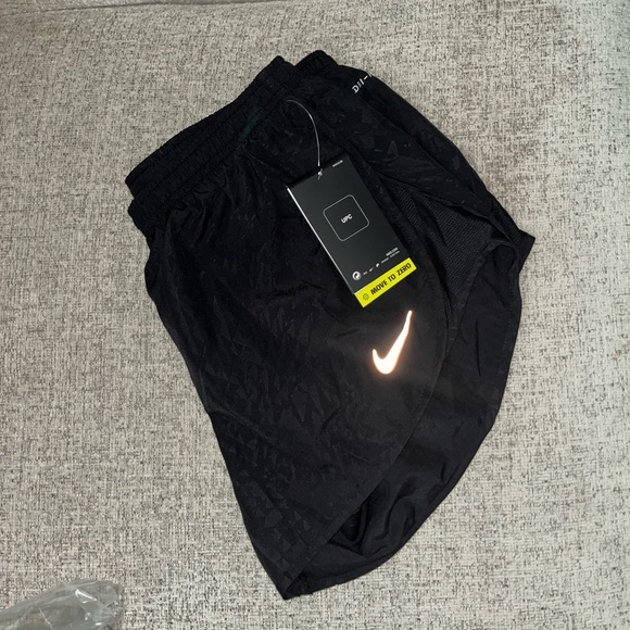 Nike Women's Running Short - Picture 2 of 4